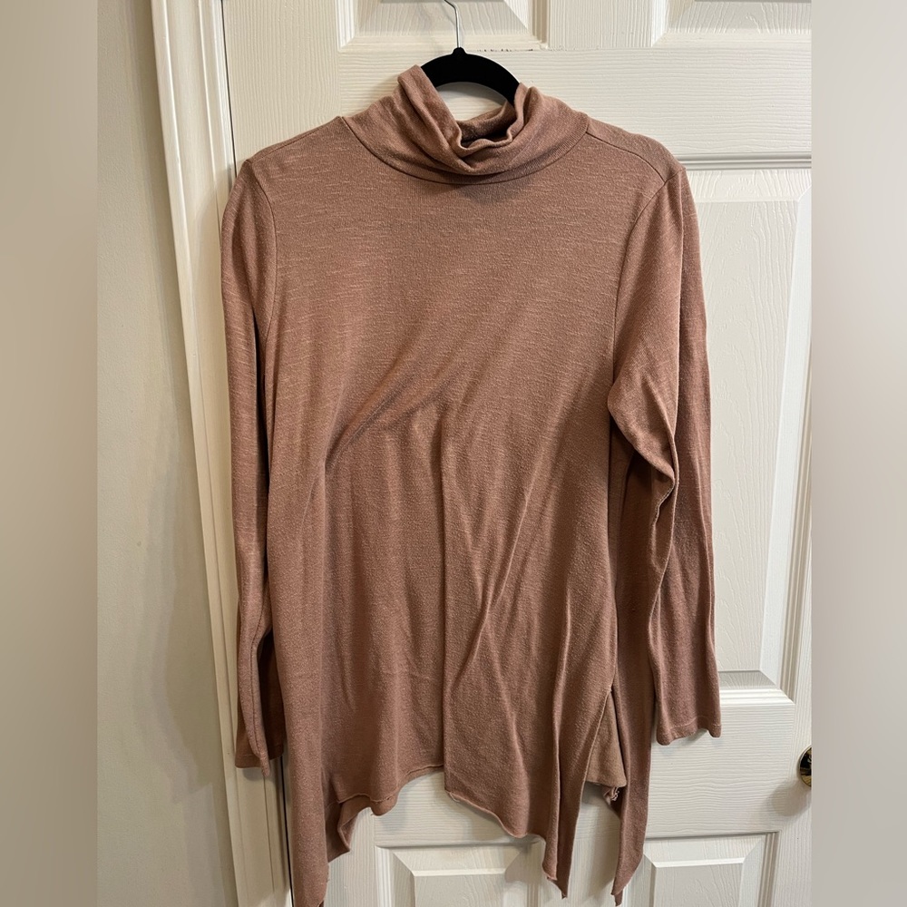 Torrid asymmetrical hem top